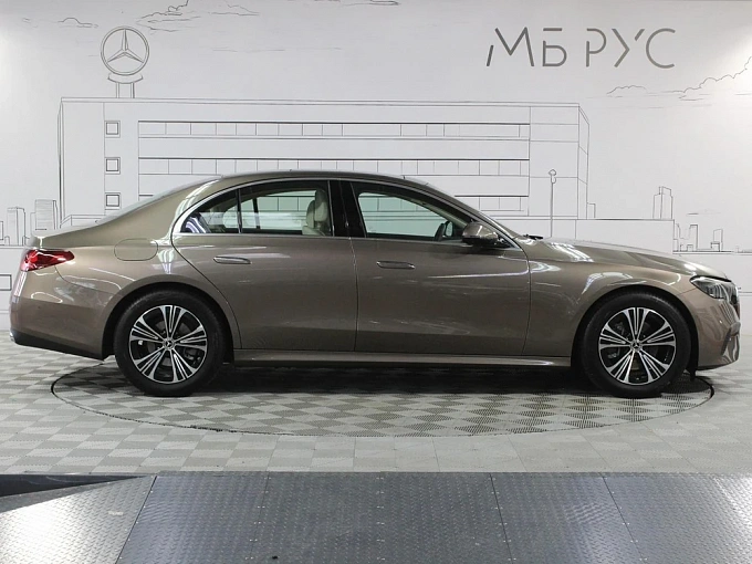 Mercedes-Benz E-Класс Серый Non metallic фото 7