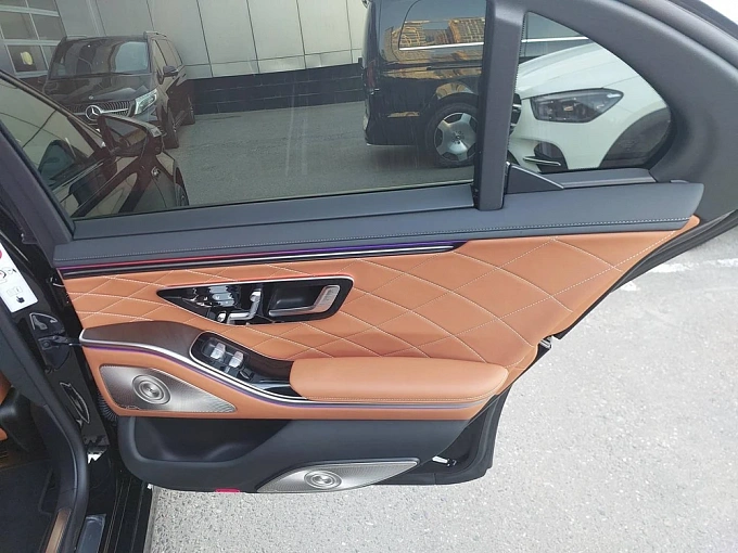 Mercedes-Benz S-Класс Черный Non metallic фото 12