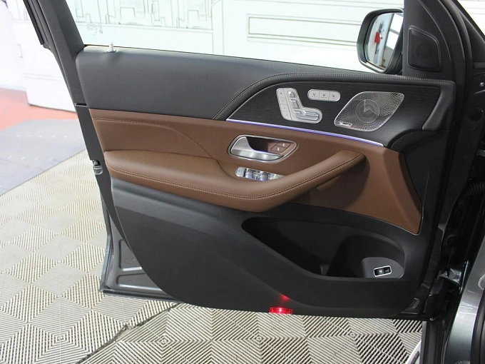 Mercedes-Benz GLE Серый Non metallic фото 14