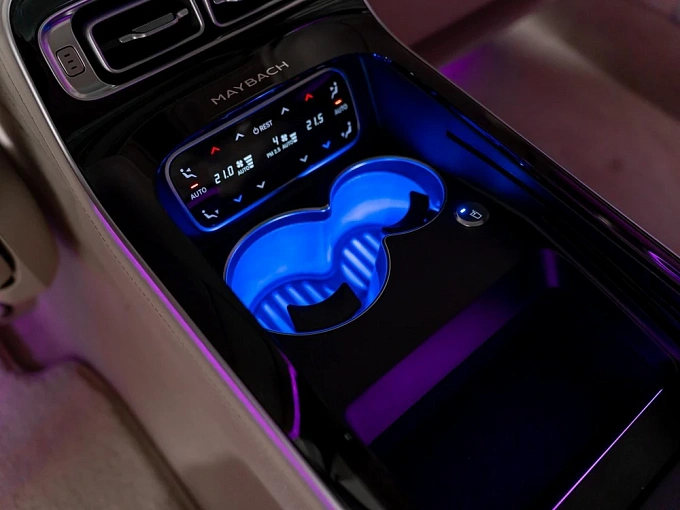 Mercedes-Benz Maybach S-Класс Черный Non metallic фото 37