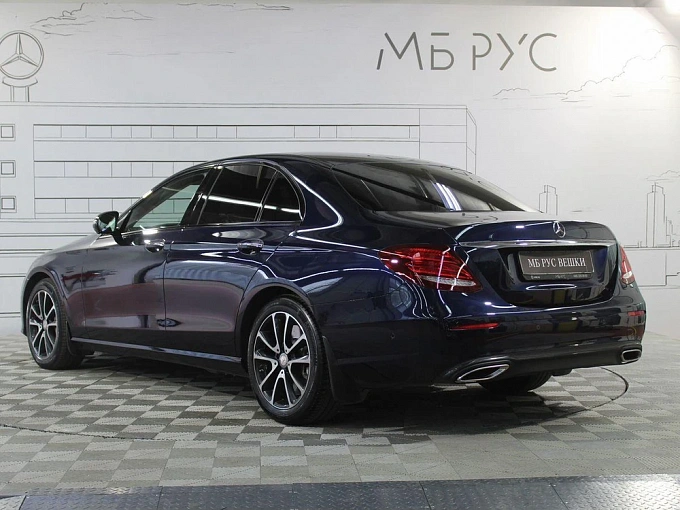 Mercedes-Benz E-Класс 2017 400 3.0 AT 4Matic (333 л.с.) фото 4