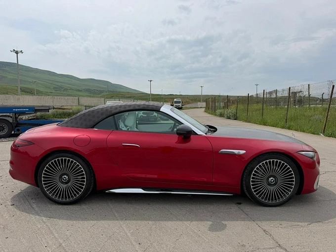 Mercedes-Benz Maybach SL Красный Non metallic фото 2