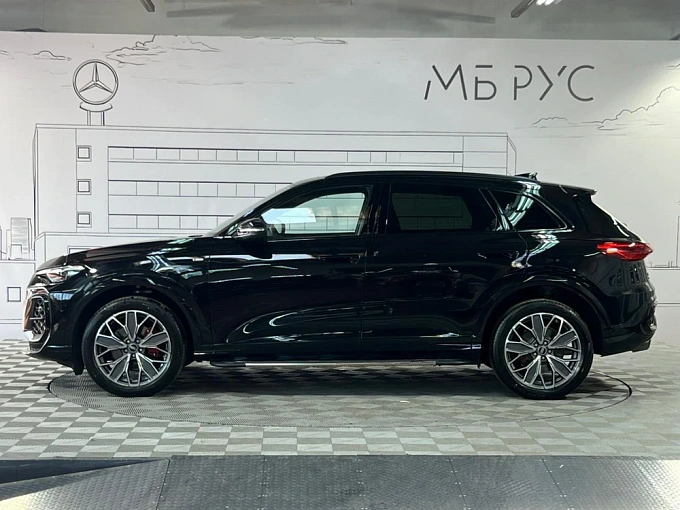 Audi Q5 Черный Non metallic фото 3