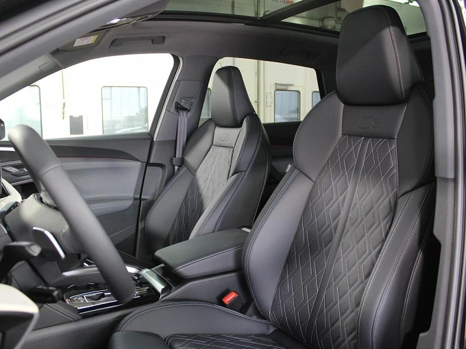 Audi Q5 Черный Non metallic фото 12
