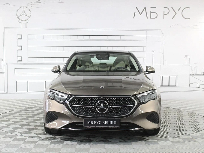 Mercedes-Benz E-Класс Серый Non metallic фото 5