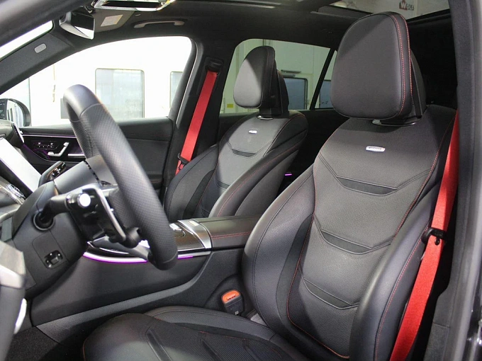 Mercedes-Benz GLC AMG 2024 2.0 AT 4WD (421 л.с.) фото 12
