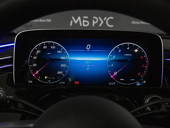 Mercedes-Benz E-Класс Белый Non metallic фото 16