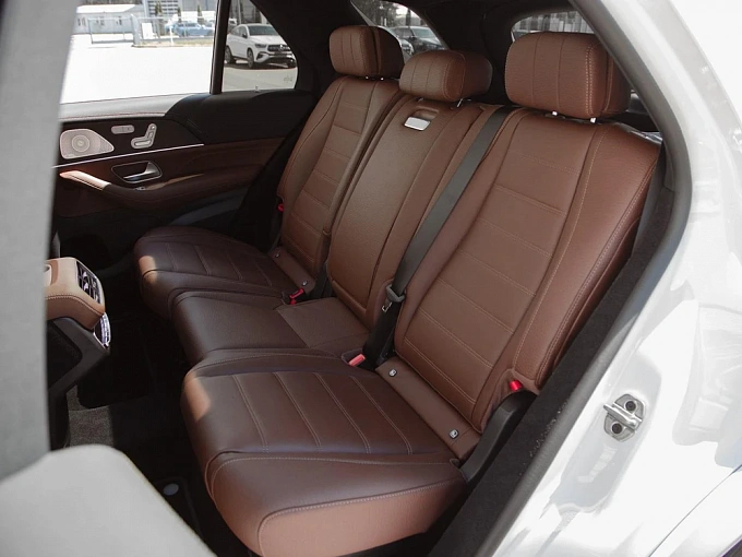 Mercedes-Benz GLE Белый Non metallic фото 11