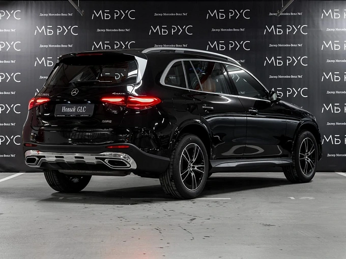 Mercedes-Benz GLC Черный Non metallic фото 3