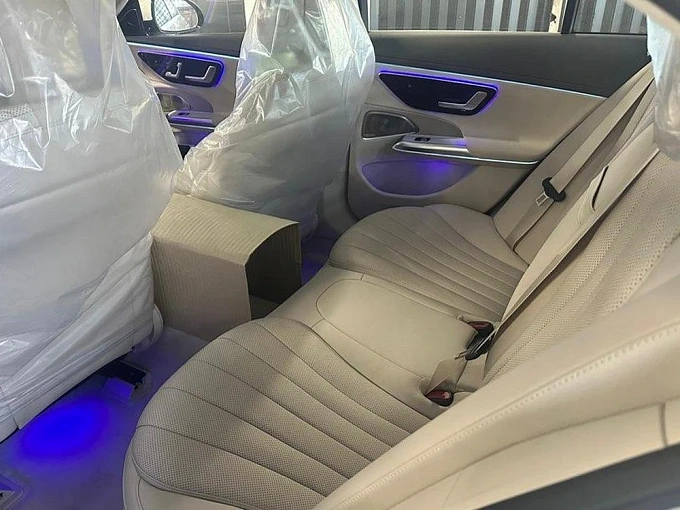 Mercedes-Benz E-Класс Белый Non metallic фото 4