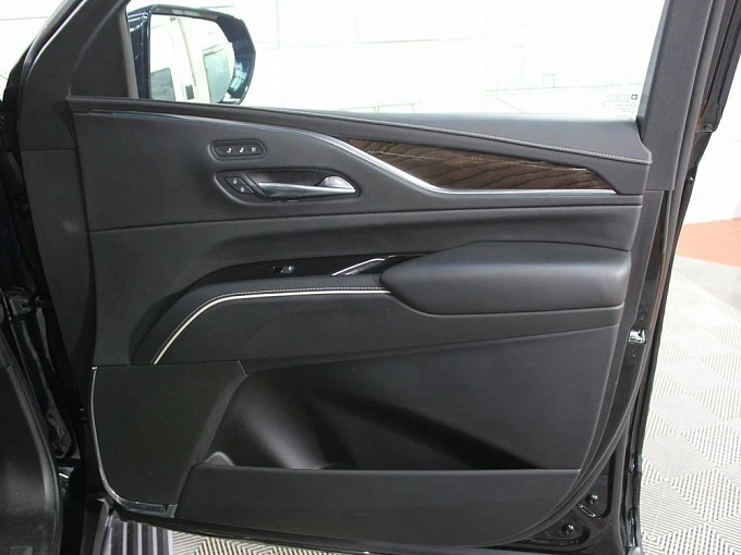 Cadillac Escalade 2021 6.2 AT 4WD (416 л.с.) фото 36