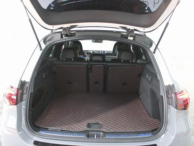 Mercedes-Benz GLC AMG 2024 2.0 AT 4WD (421 л.с.) фото 18