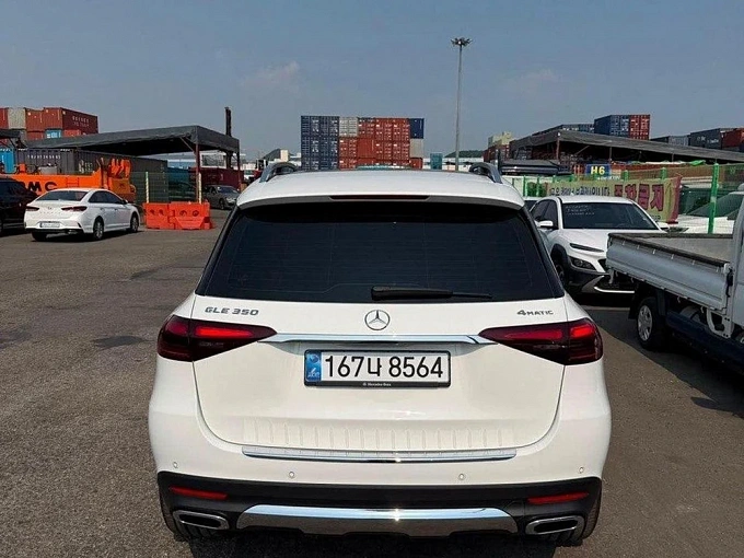 Mercedes-Benz GLE Белый Non metallic фото 5