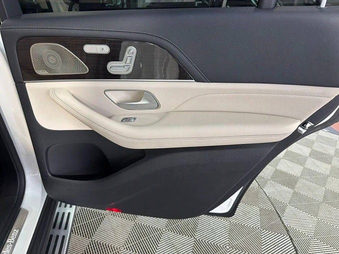 Mercedes-Benz GLS 2021 400 2.9d AT 4Matic (330 л.с.) фото 30