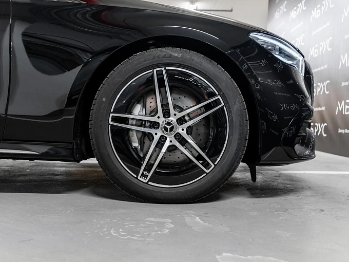 Mercedes-Benz E-Класс Черный Non metallic фото 13