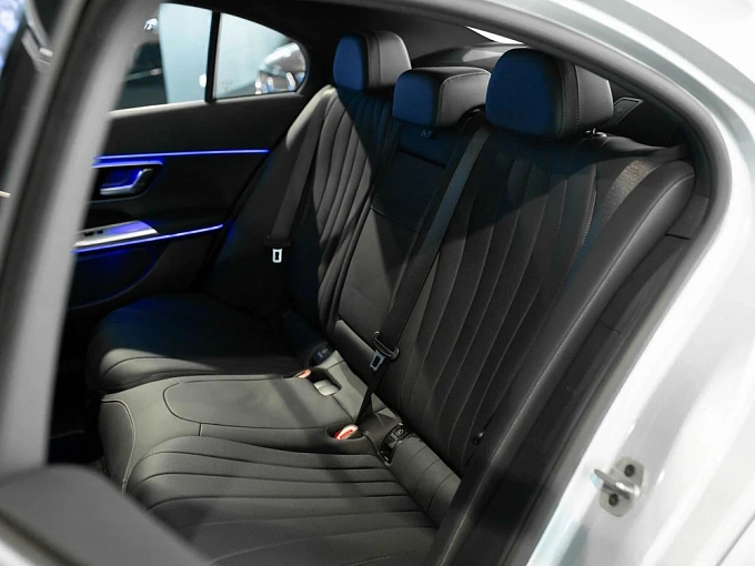 Mercedes-Benz E-Класс Серый Non metallic фото 7