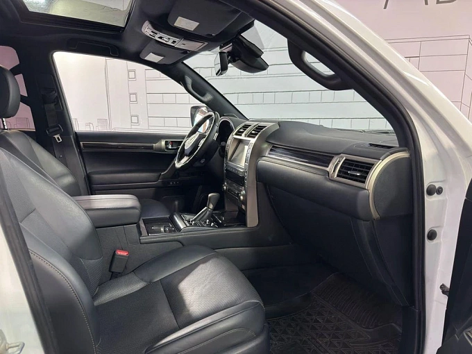 Lexus GX 2021 4.6 AT 4WD (296 л.с.) фото 11
