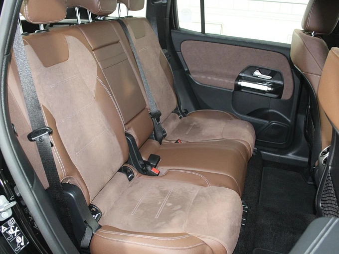 Mercedes-Benz GLB Черный Non metallic фото 16