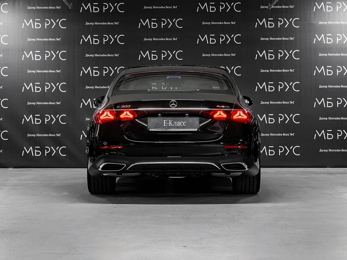 Mercedes-Benz E-Класс Черный Non metallic фото 4