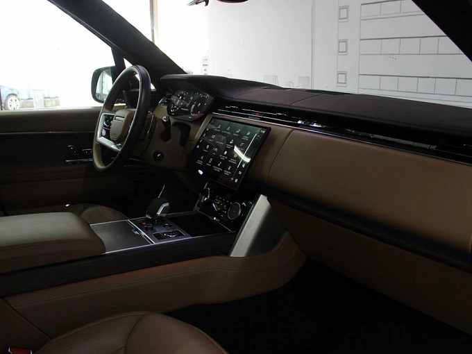 Land Rover Range Rover 2022 3.0d AT 4WD (350 л.с.) фото 10