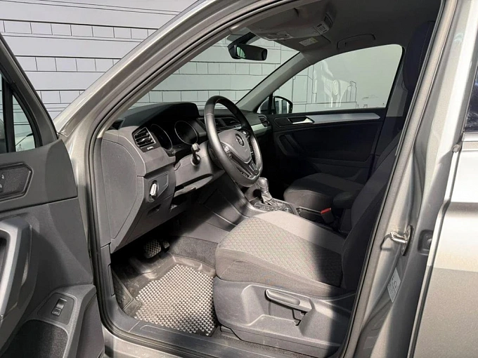 Volkswagen Tiguan 2017 2.0 AMT 4WD (180 л.с.) фото 14