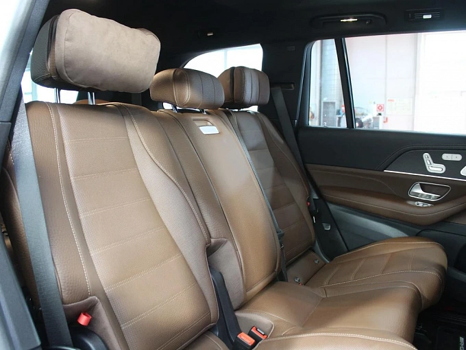 Mercedes-Benz GLS Серый Non metallic фото 24