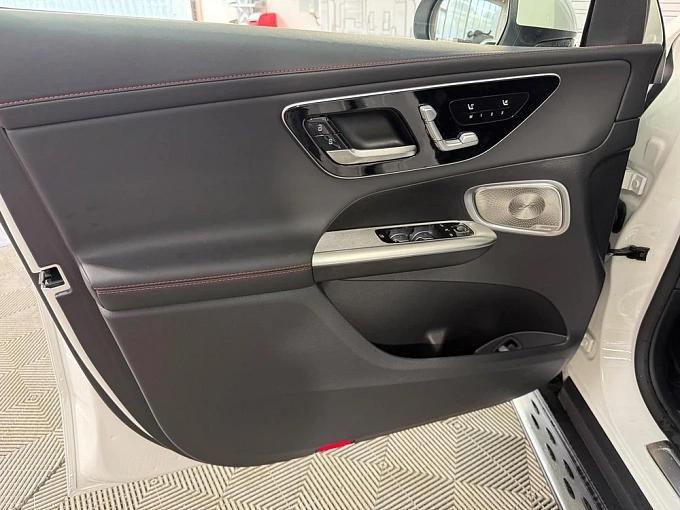 Mercedes-Benz GLC AMG Белый Non metallic фото 14