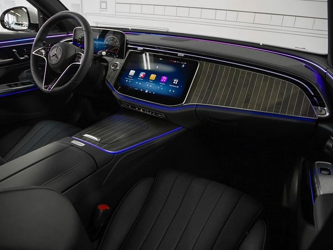 Mercedes-Benz E-Класс Белый Non metallic фото 12