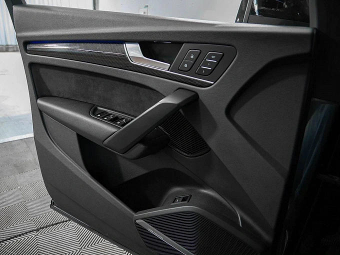 Audi SQ5 2017 3.0 AT 4WD (354 л.с.) фото 33