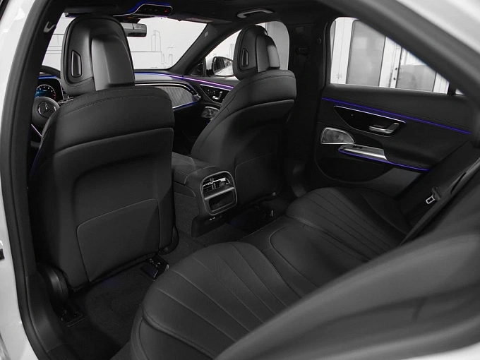 Mercedes-Benz E-Класс Белый Non metallic фото 14