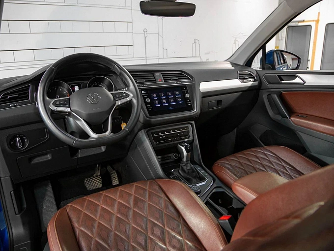 Volkswagen Tiguan 2022 1.4 AMT 4WD (150 л.с.) фото 12