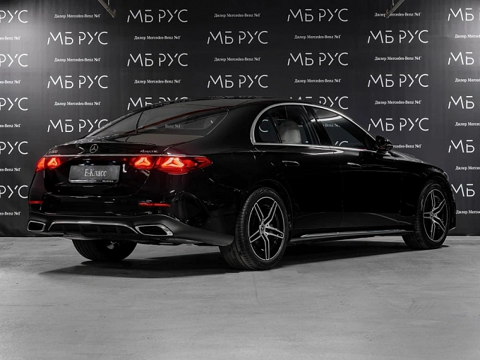 Mercedes-Benz E-Класс Черный Non metallic фото 3