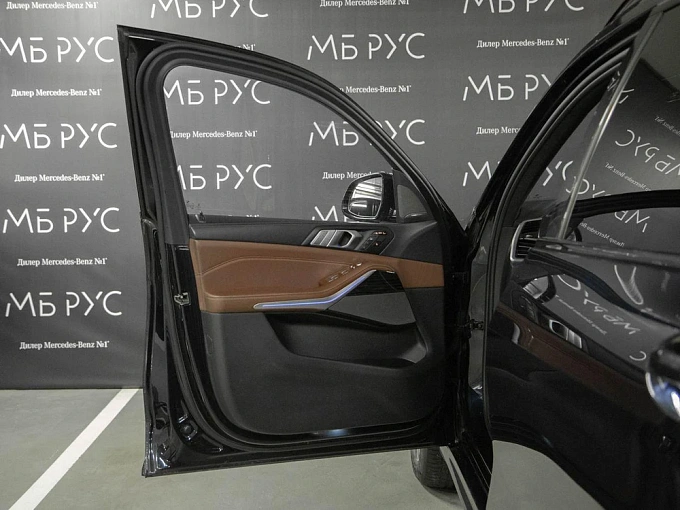 BMW X7 2020 3.0d AT 4WD (249 л.с.) фото 13