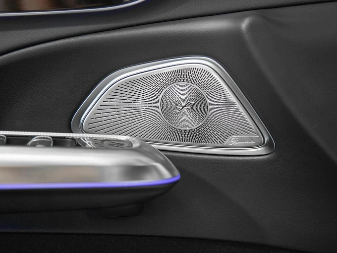 Mercedes-Benz E-Класс Белый Non metallic фото 23