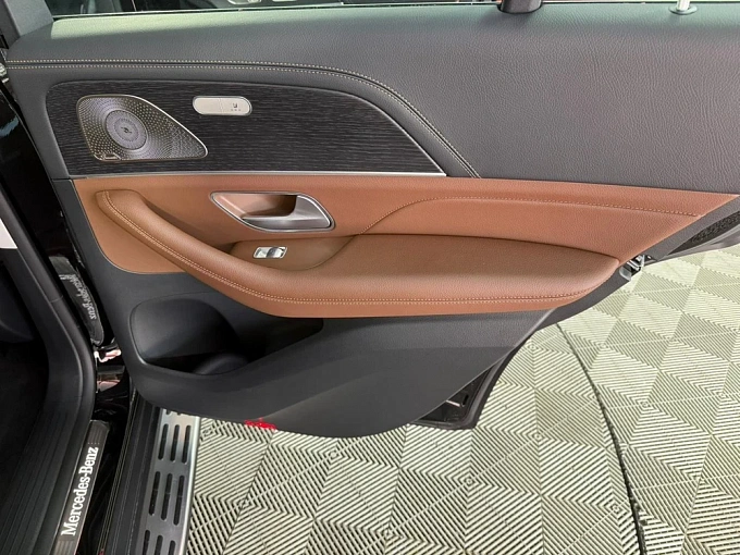 Mercedes-Benz GLE Черный Non metallic фото 31