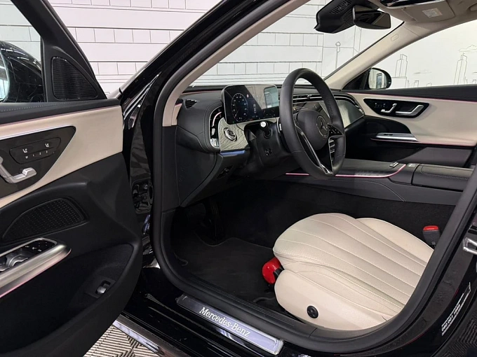 Mercedes-Benz E-Класс Черный Non metallic фото 18