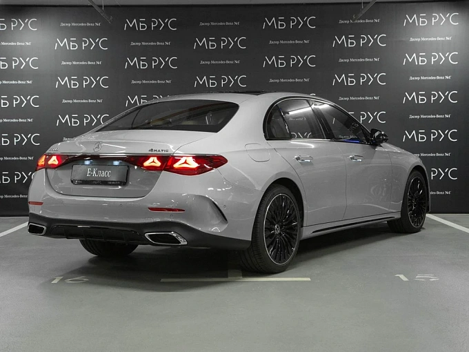 Mercedes-Benz E-Класс Серый Non metallic фото 3