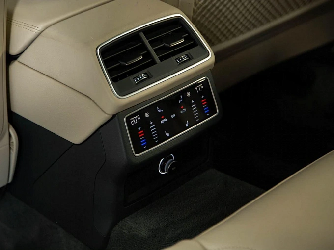 Audi A7 2020 2.0 AMT 4WD (245 л.с.) фото 31