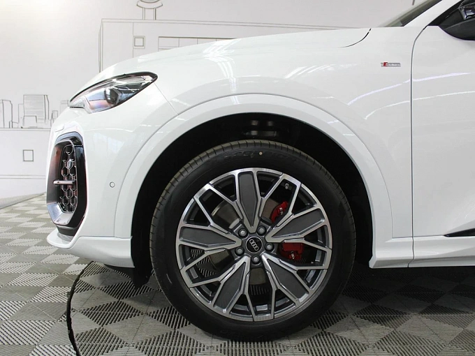 Audi Q5 Белый Non metallic фото 19