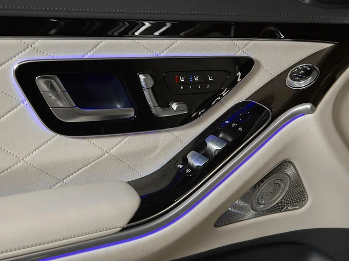 Mercedes-Benz S-Класс Черный Non metallic фото 22