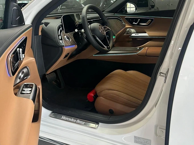 Mercedes-Benz E-Класс Белый Non metallic фото 8