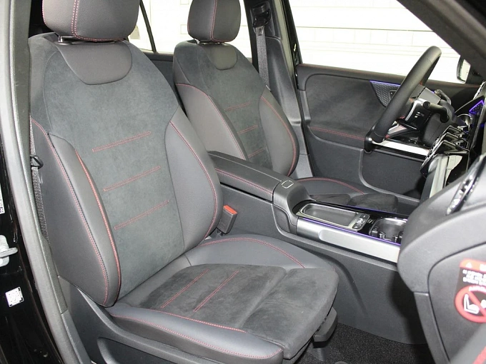 Mercedes-Benz GLB Черный Non metallic фото 11