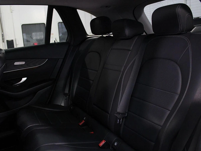 Mercedes-Benz GLC 2018 250 2.0 AT 4Matic (211 л.с.) фото 16
