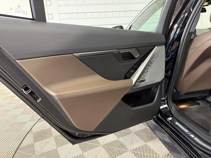 BMW 5 серии Черный Non metallic фото 25