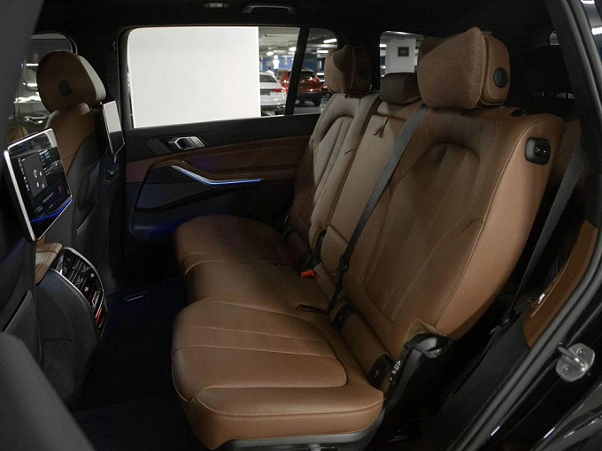 BMW X7 2020 3.0 AT 4WD (340 л.с.) фото 9