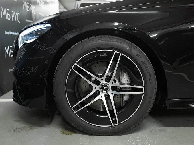 Mercedes-Benz E-Класс Черный Non metallic фото 10