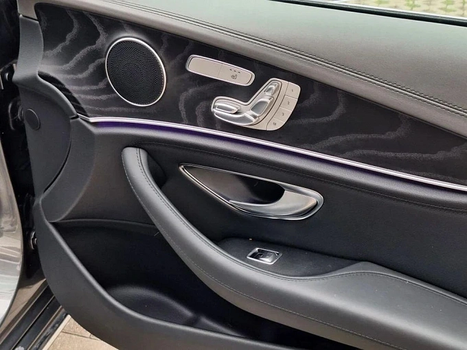 Mercedes-Benz E-Класс 2017 400 3.0 AT 4Matic (333 л.с.) фото 16