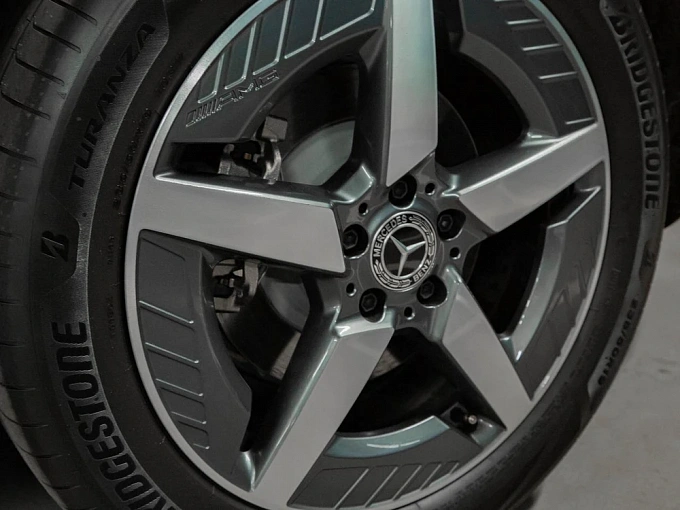 Mercedes-Benz GLB Зеленый Non metallic фото 17