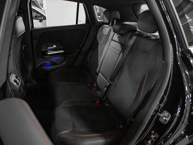 Mercedes-Benz GLA Черный Non metallic фото 9