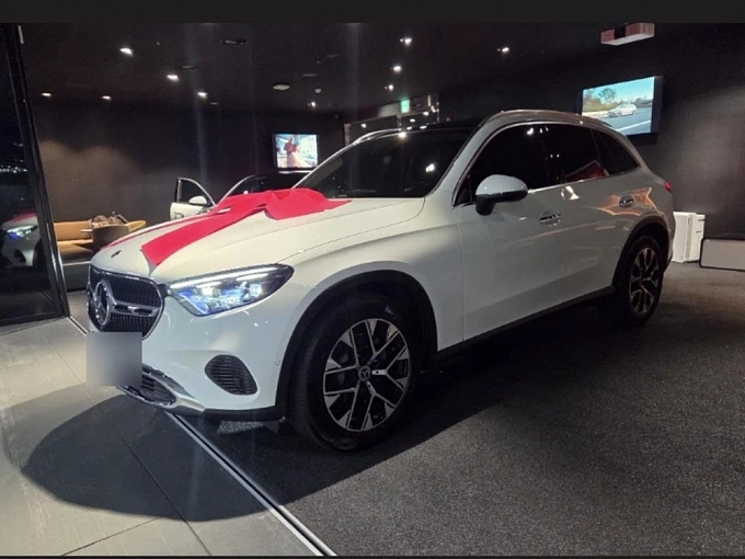 Mercedes-Benz GLC Белый Non metallic фото 1